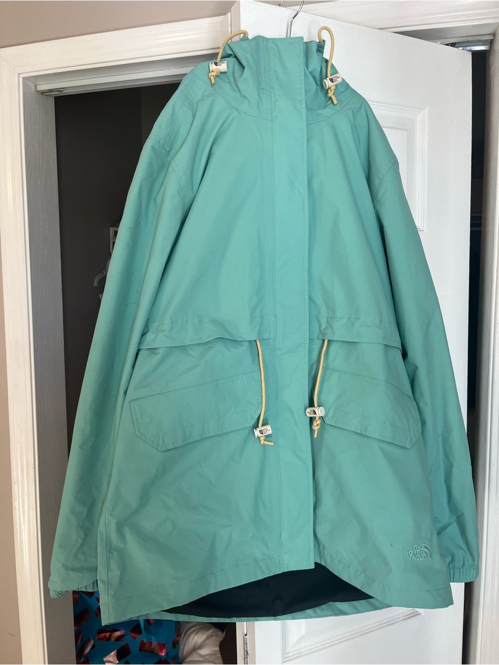 The North Face Women's Aqua Blue Hooded Insulated Jacket